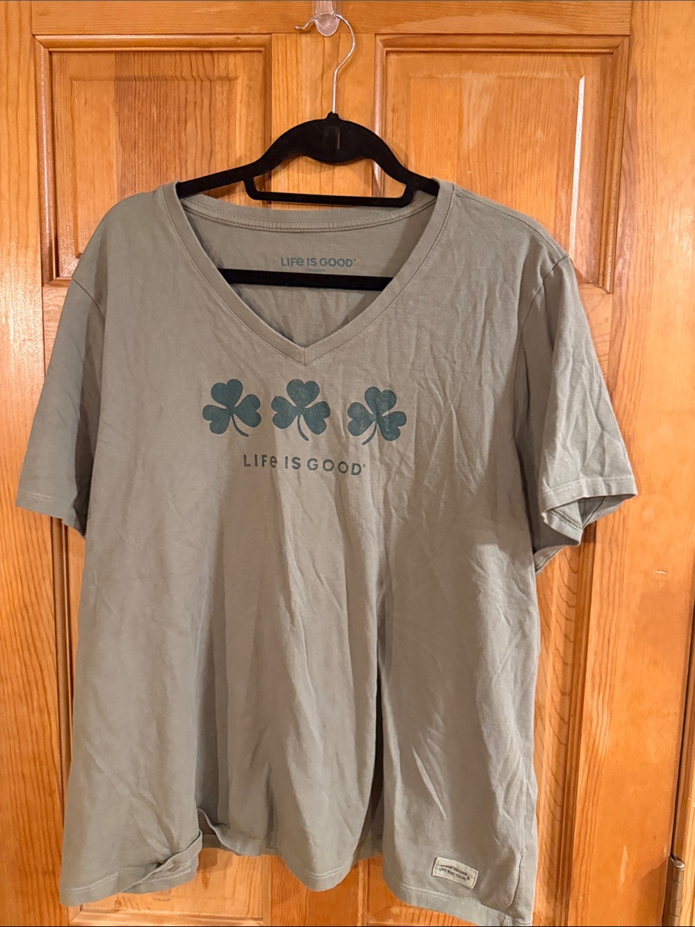 Life is good women short sleeve shamrocks tee shirt size XXXl.